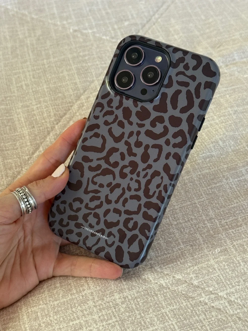 Cool Blue Grey Leopard Print MagSafe Cover For iPhone 14 Pro Max Case